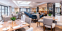 Dukes Bar & Restaurant
