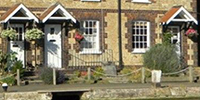 Stoke Bruerne Canalside Cottages